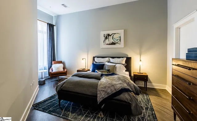 $1,831 | 212 East Broad Street, Unit GOSSAMER, Greenville, SC 29601