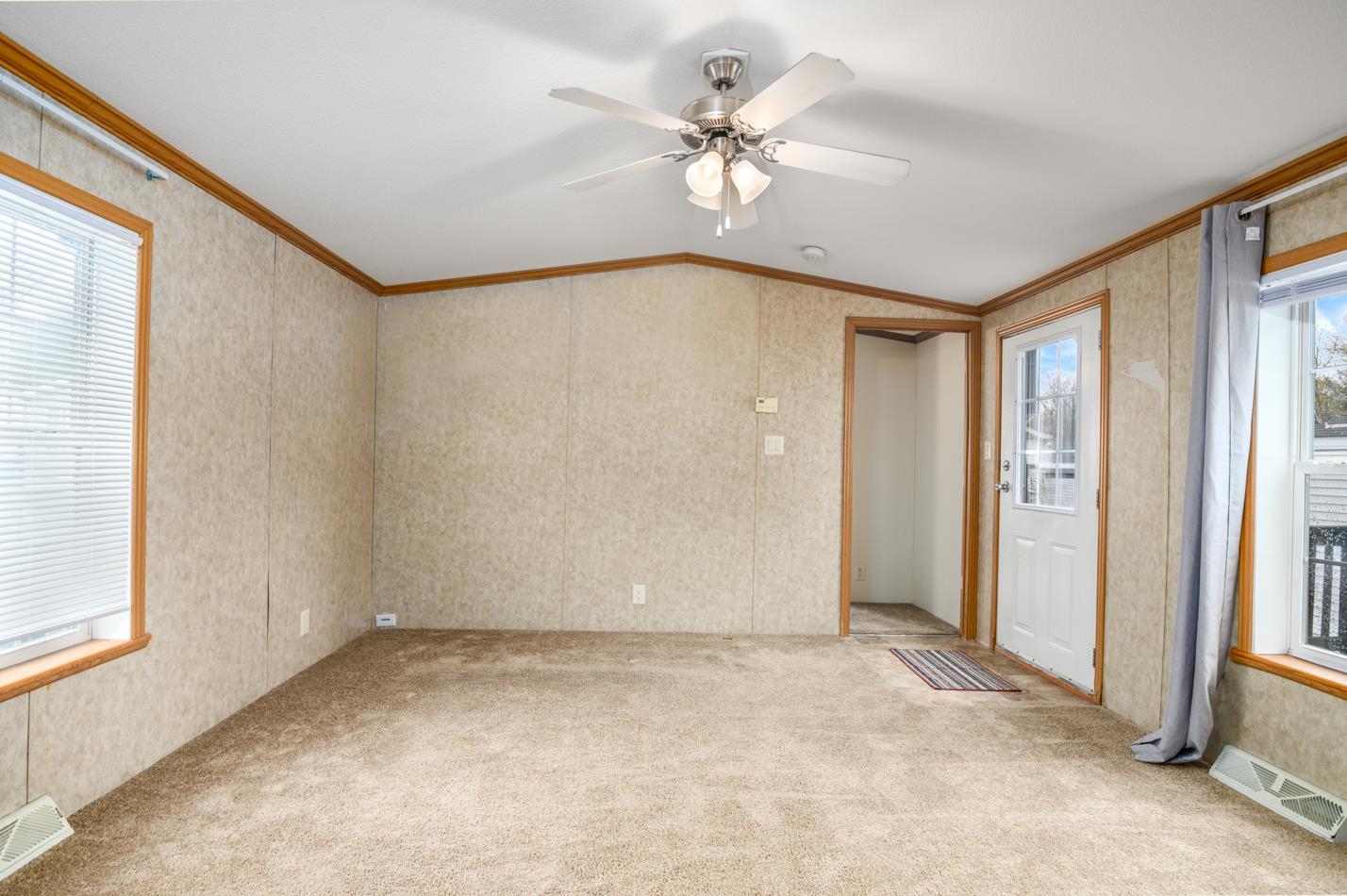 34 Amherst Road Newmarket, NH 03857 - Photo 6 of 18