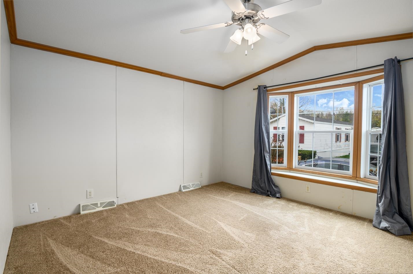 34 Amherst Road Newmarket, NH 03857 - Photo 10 of 18