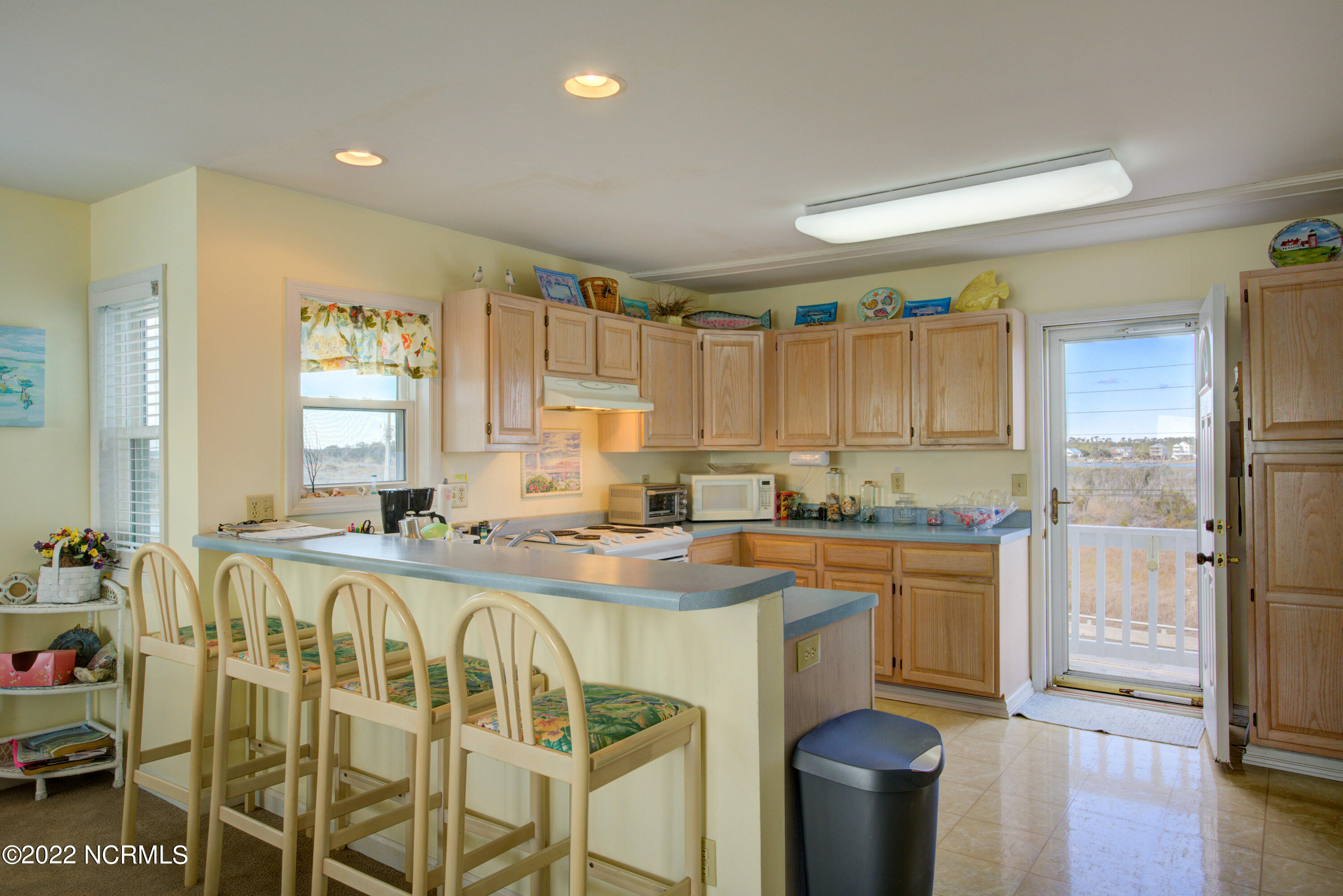 1232 New River Inlet Road North Topsail Beach, NC 28460 - Photo 14 of 34 1232 New River Inlet Road - Interiors -