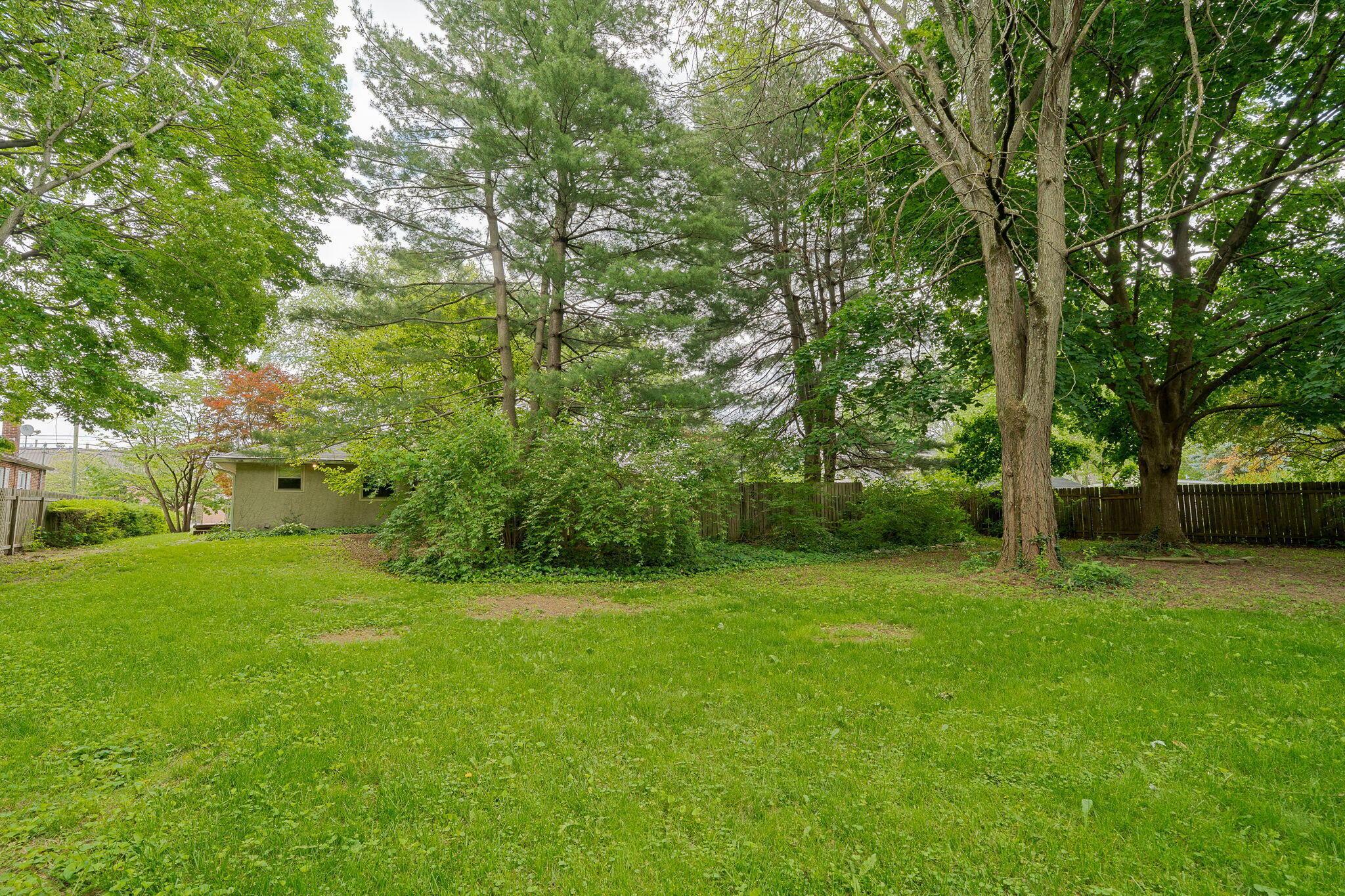 105 Hamilton Road Columbus, OH 43230 - Photo 32 of 35 32-web-or-mls-105 Hamilton Rd - 32
