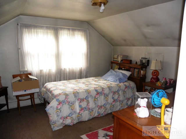 240 Watauga Drive Boone, NC 28607 - Photo 6 of 14 Gallery Image 6