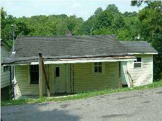 913 Gillespie Road Chattanooga, TN 37411 - Photo 1 of 1 Primary Photo