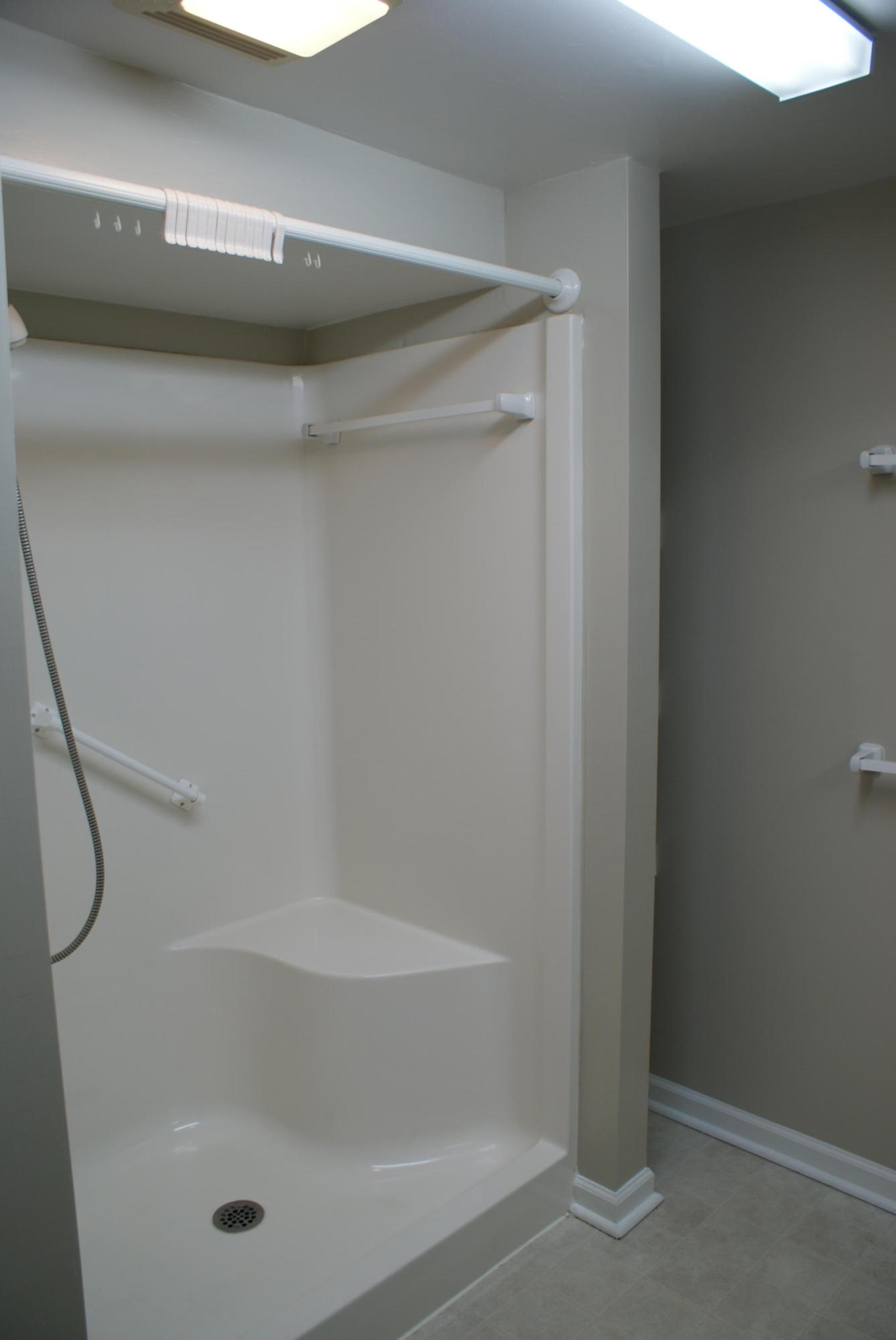 4432 Grandin Road Roanoke, VA 24018 - Photo 20 of 23 Lower Level Bath
