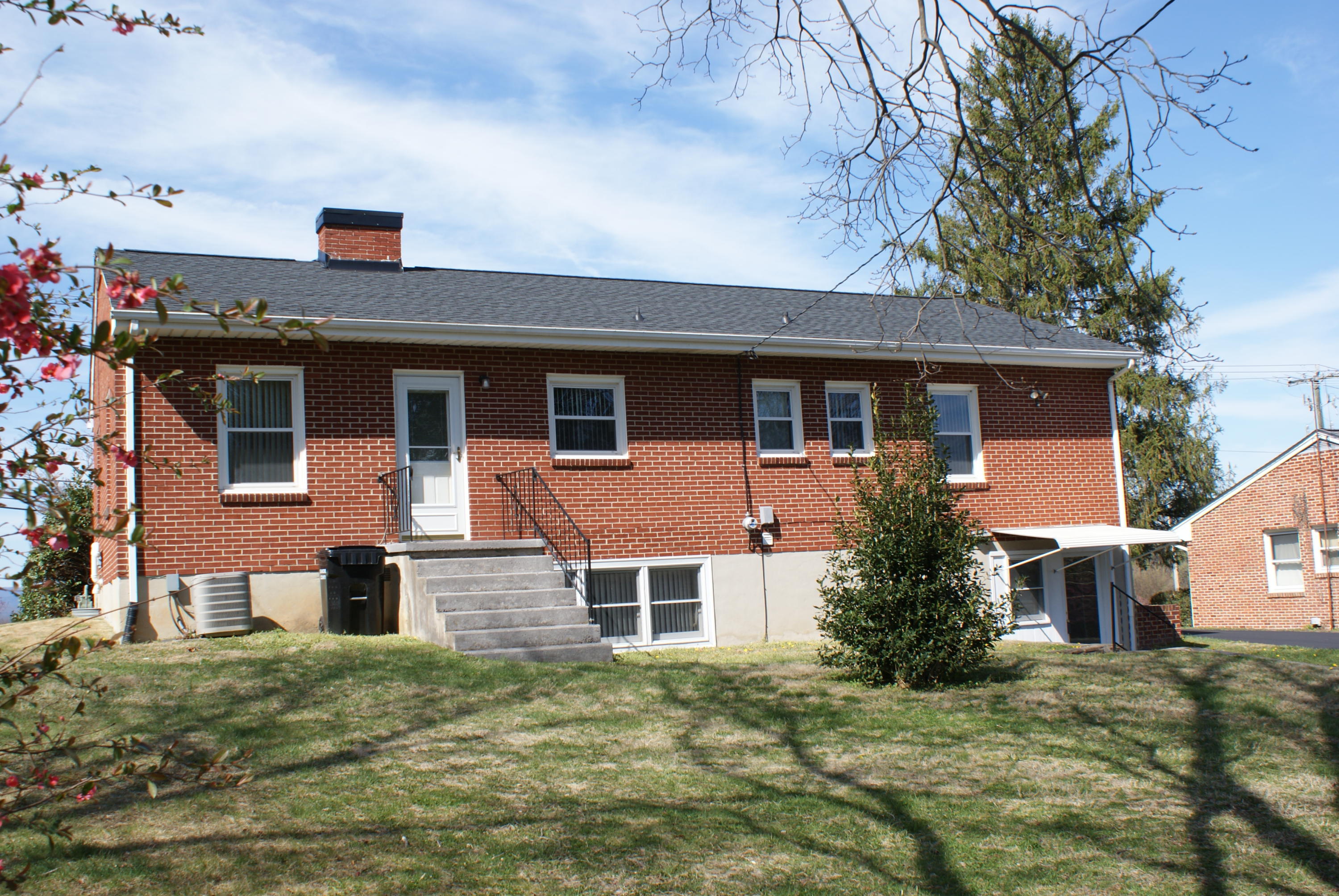 4432 Grandin Road Roanoke, VA 24018 - Photo 22 of 23 Back View