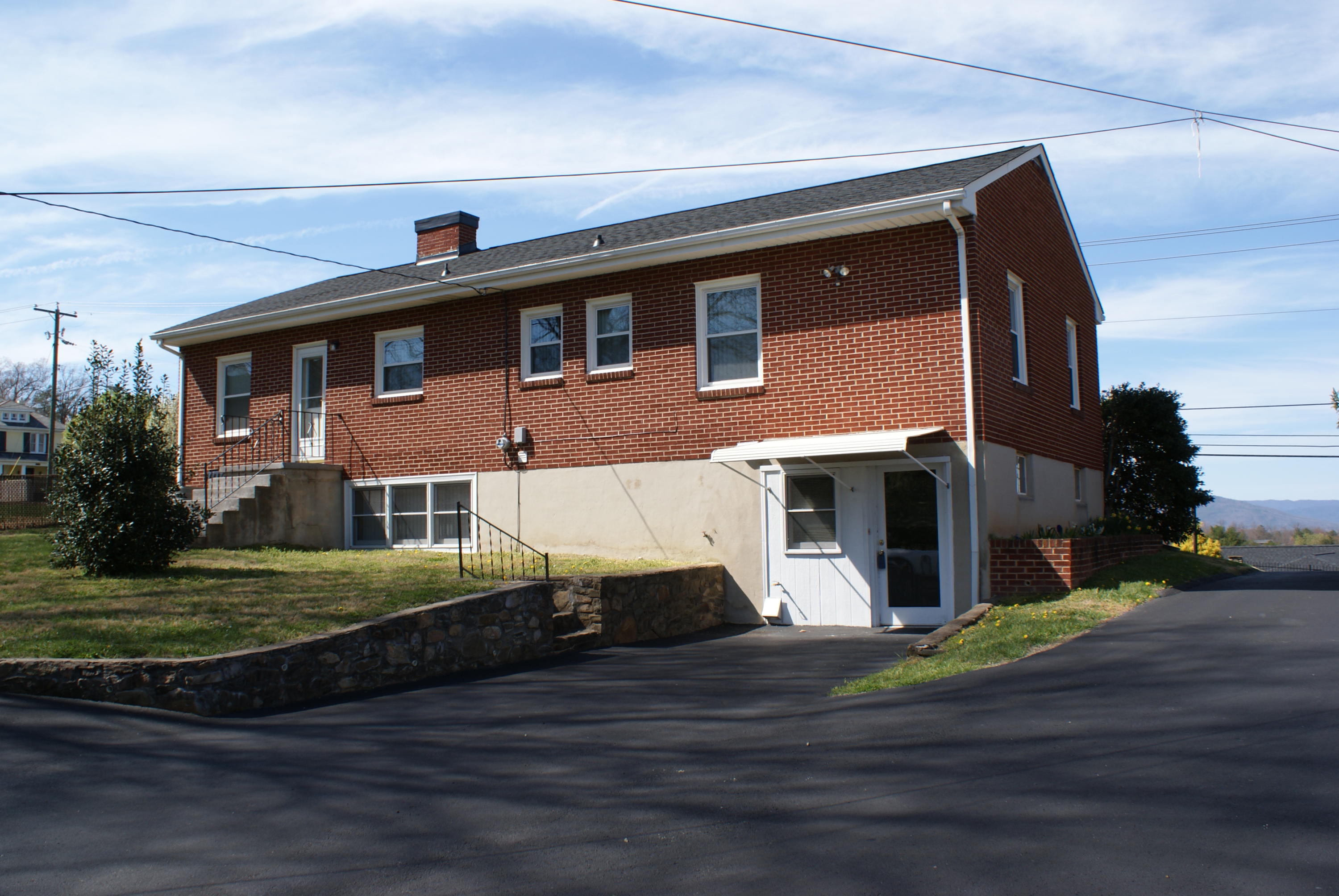 4432 Grandin Road Roanoke, VA 24018 - Photo 23 of 23 Large turnaround Parking Area