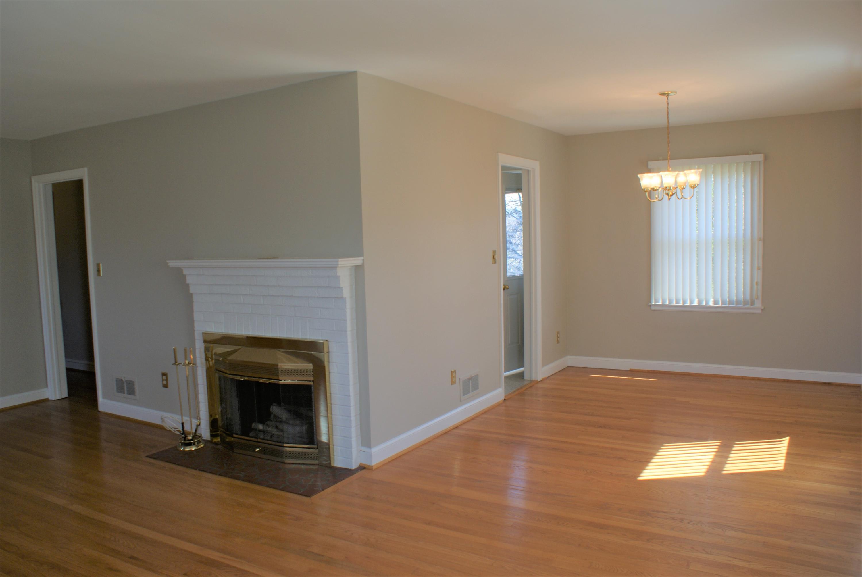 4432 Grandin Road Roanoke, VA 24018 - Photo 5 of 23 Living Room/ Dining Area