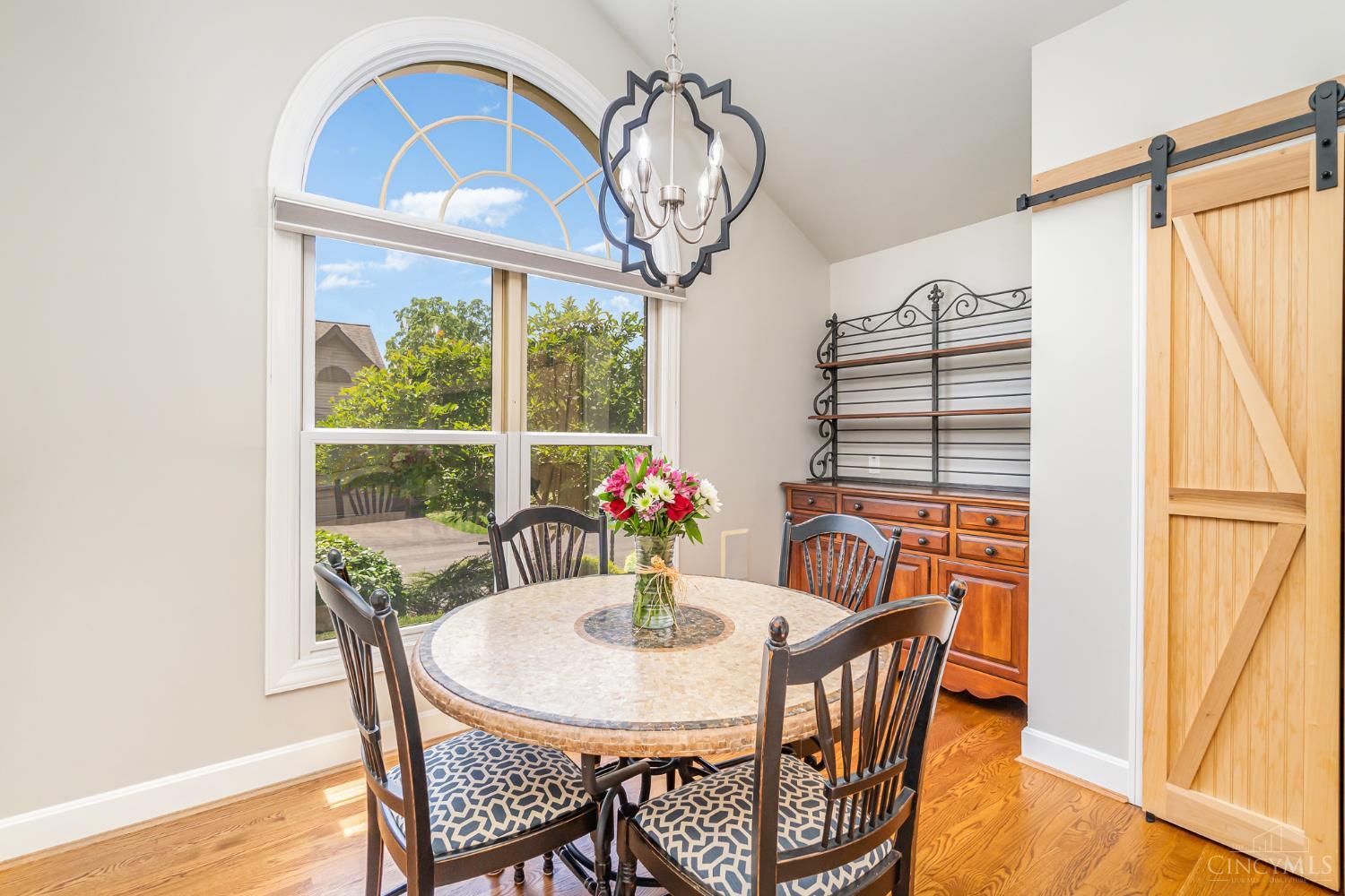 8871 Montgomery Road Cincinnati, OH 45236 - Photo 6 of 33 Gallery Image 6