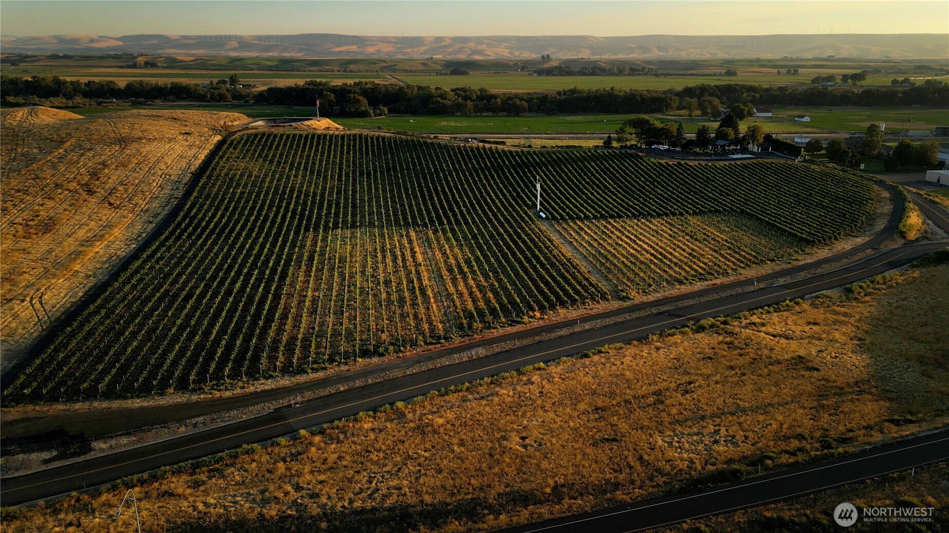 406 A Lower Dry Creek Road Walla Walla, WA 99362 - Photo 2 of 10