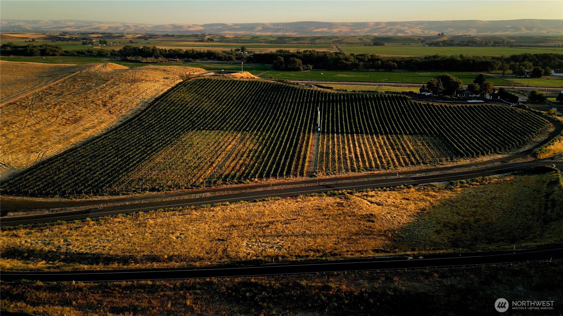 406 A Lower Dry Creek Road Walla Walla, WA 99362 - Photo 3 of 10