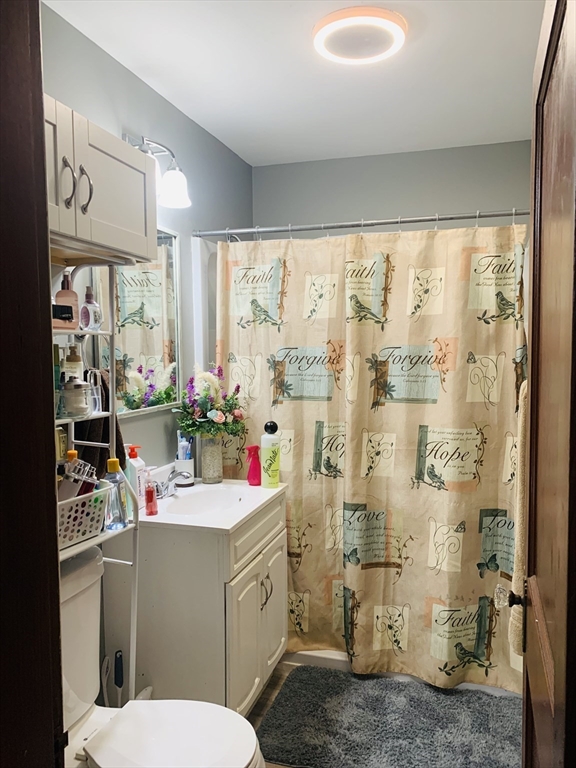 409 Worcester Street Southbridge, MA 01550 - Photo 10 of 27
