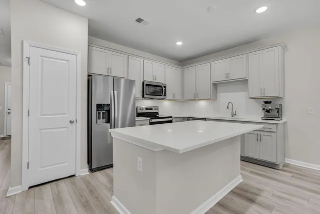 $329,900 | 8410 Hidden Baker's Trace, North Charleston, SC 29418