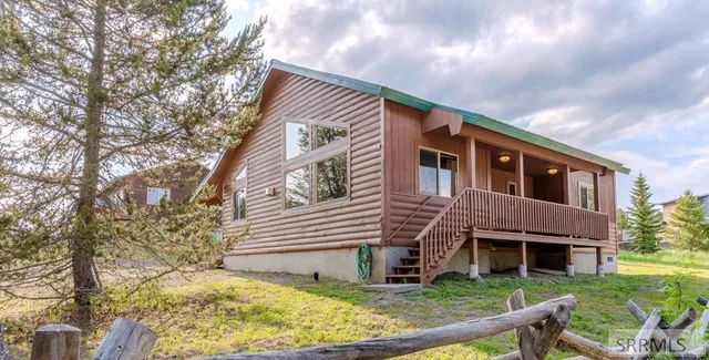 $664,000 | 4213 South Shoshone Road, Island Park, ID 83429