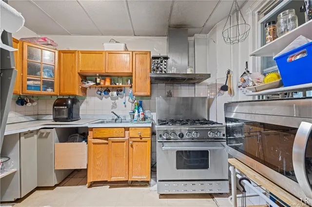 $1,400,000 | 95 Buena Vista Avenue, Yonkers, NY 10701