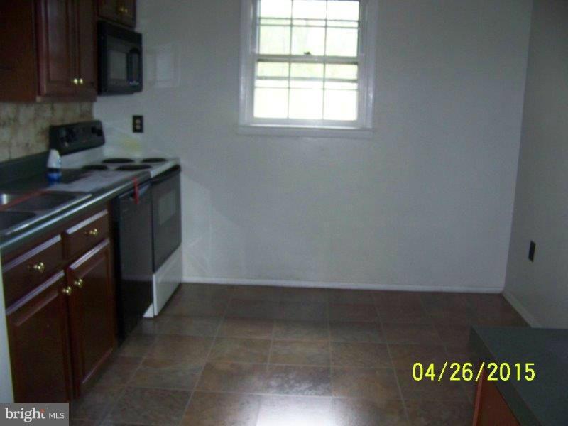 984 Annapolis Road Gambrills, MD 21054 - Photo 16 of 19 Kitchen