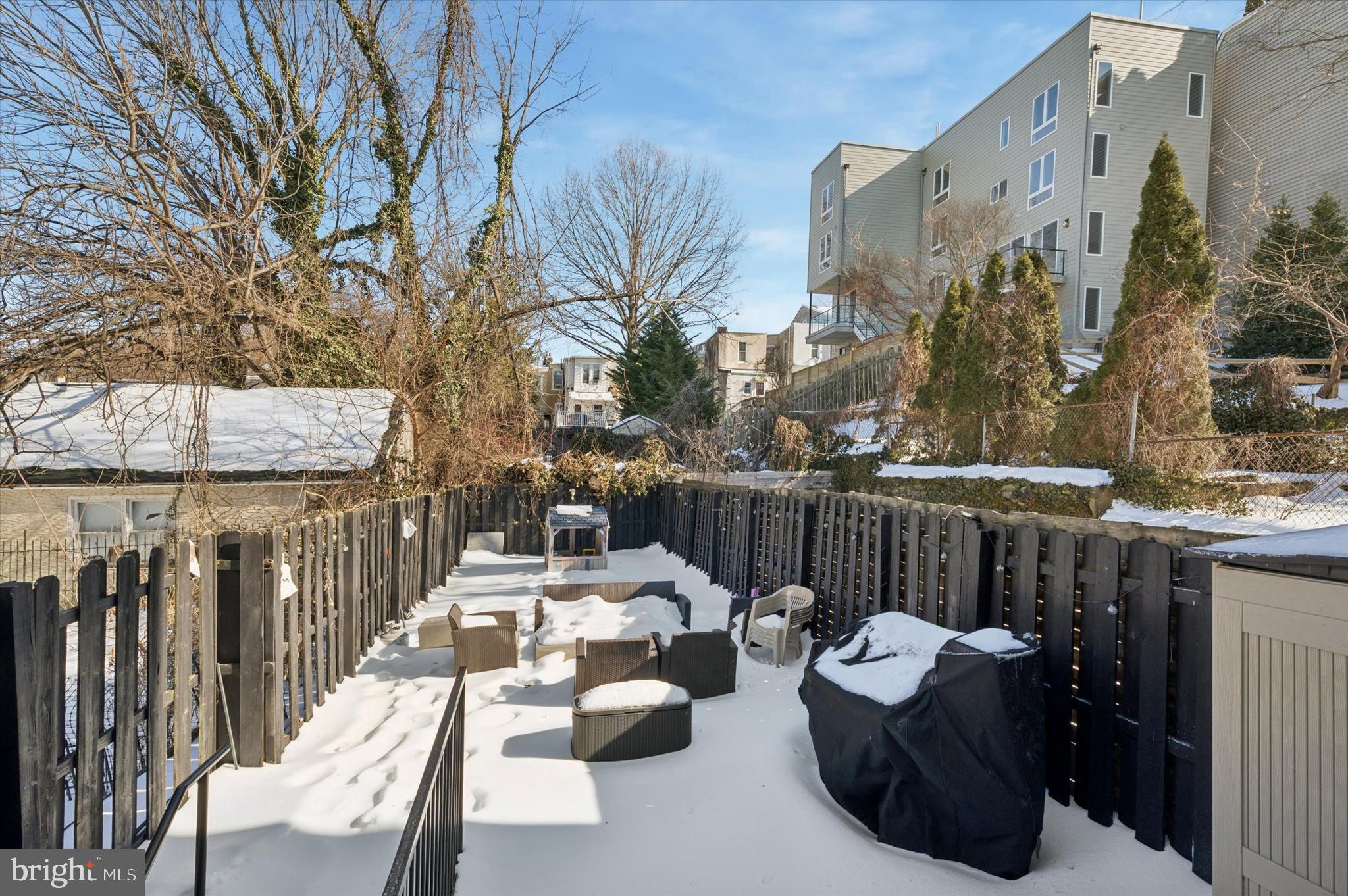 4743 Sheldon Street Philadelphia, PA 19127 - Photo 14 of 18 a view of balcony with furniture
