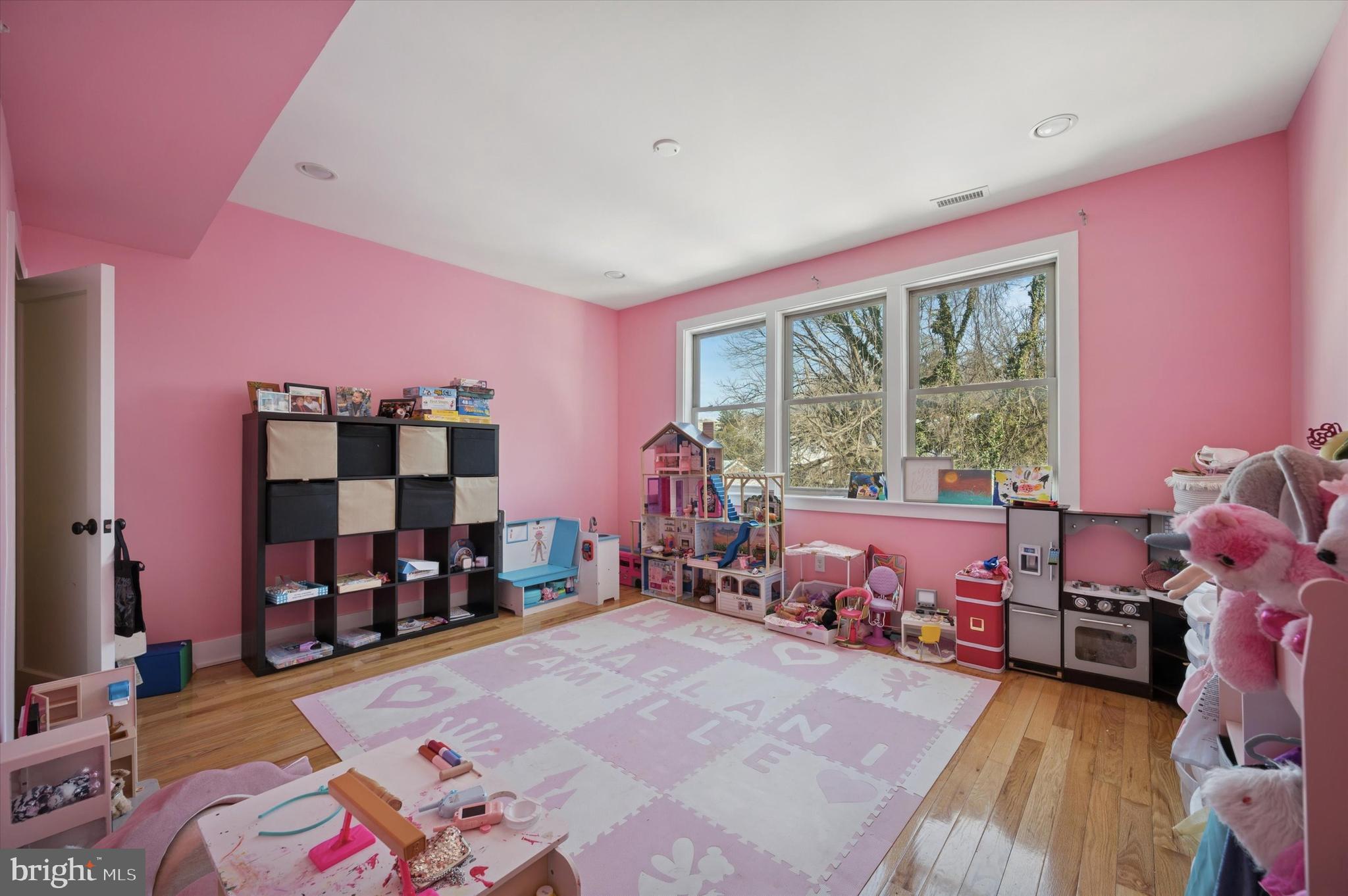 4743 Sheldon Street Philadelphia, PA 19127 - Photo 16 of 18 a bed room with a bed and a window