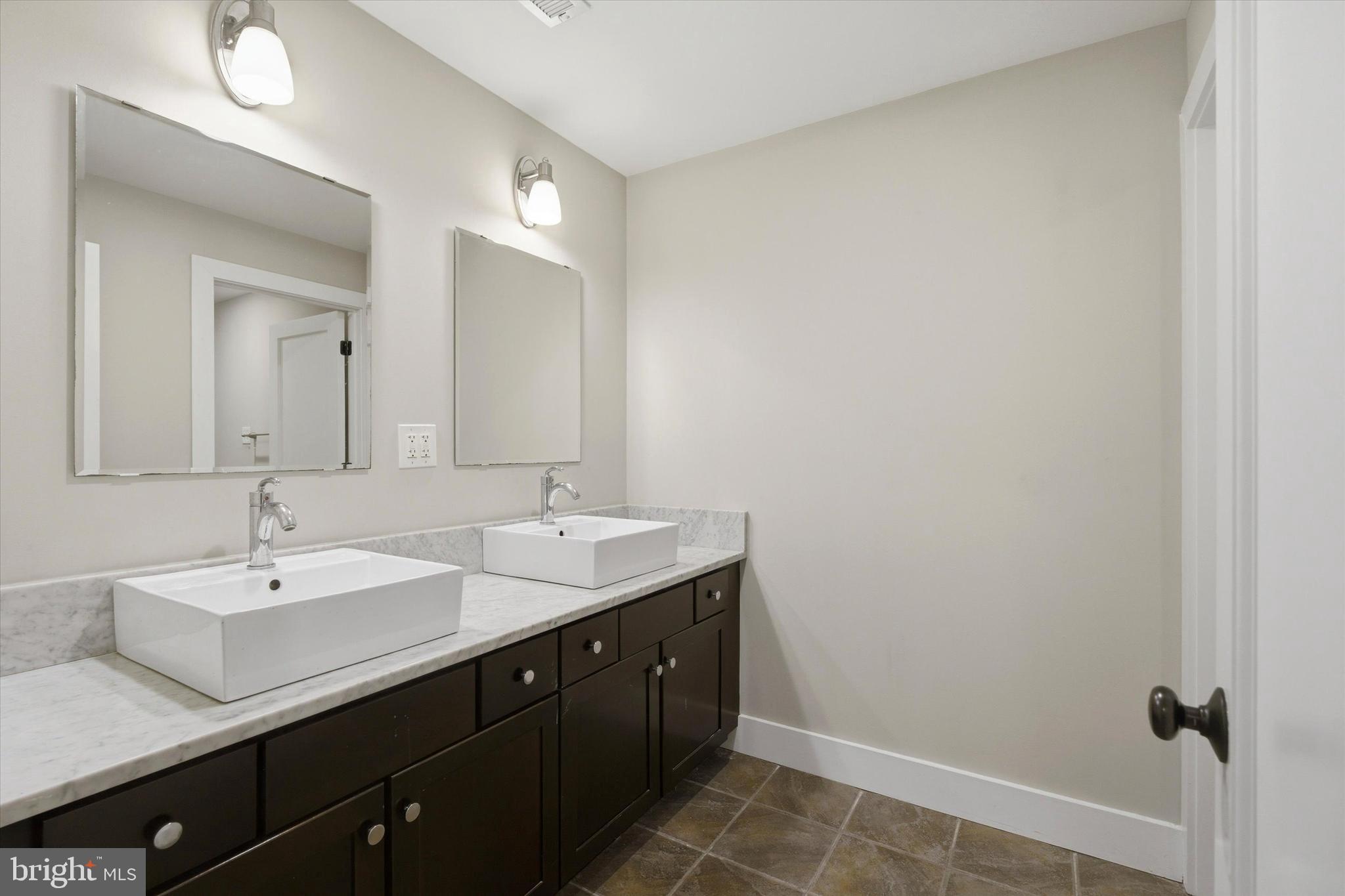 4743 Sheldon Street Philadelphia, PA 19127 - Photo 23 of 26