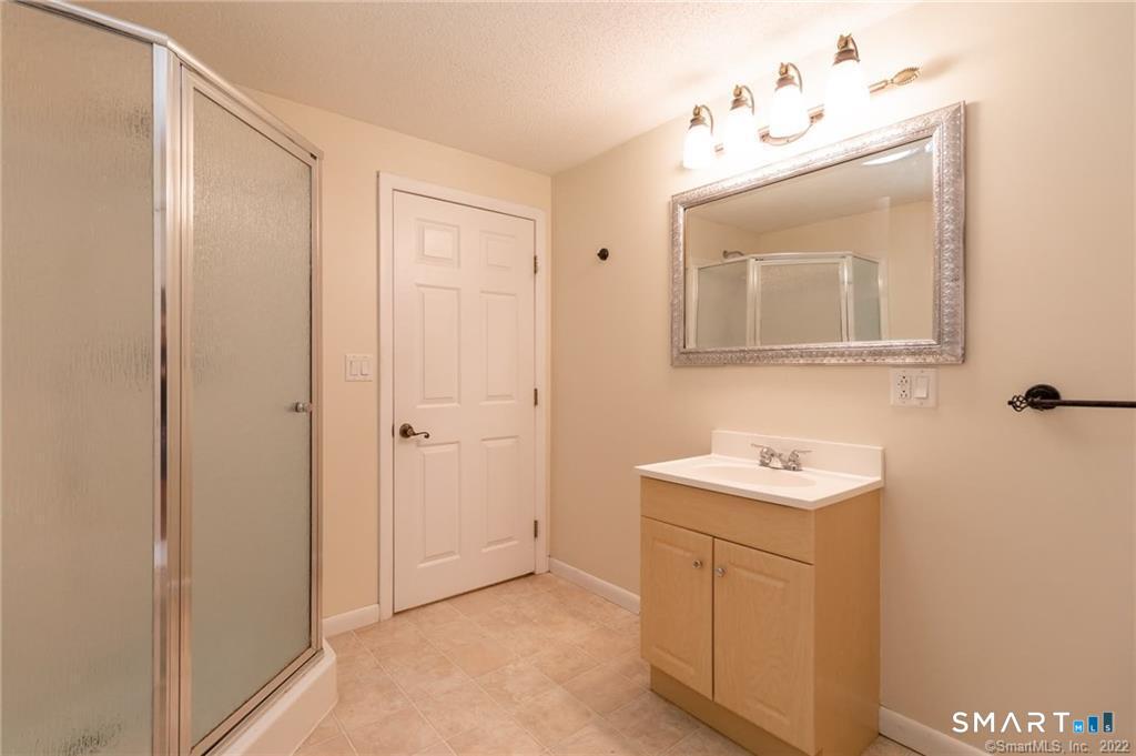 10 Tanglewood Road Farmington, CT 06032 - Photo 22 of 40 Gallery Image 22