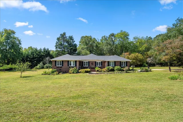 $450,000 | 1105 Pine Knoll, Pendleton, SC 29670