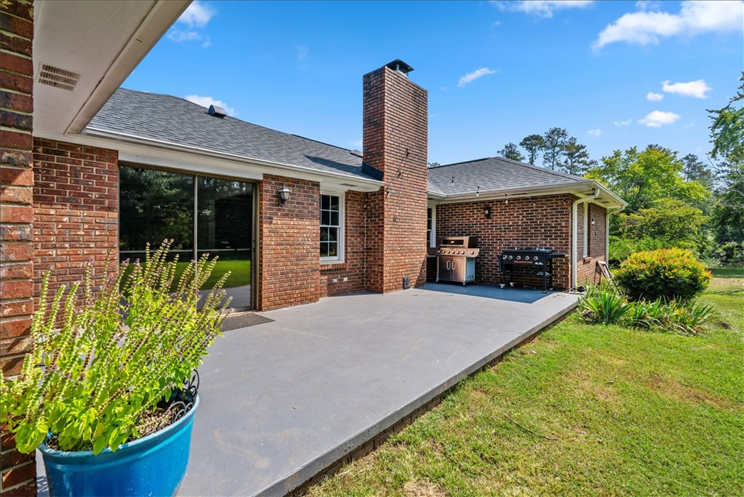 1105 Pine Knoll Pendleton, SC 29670 - Photo 7 of 46