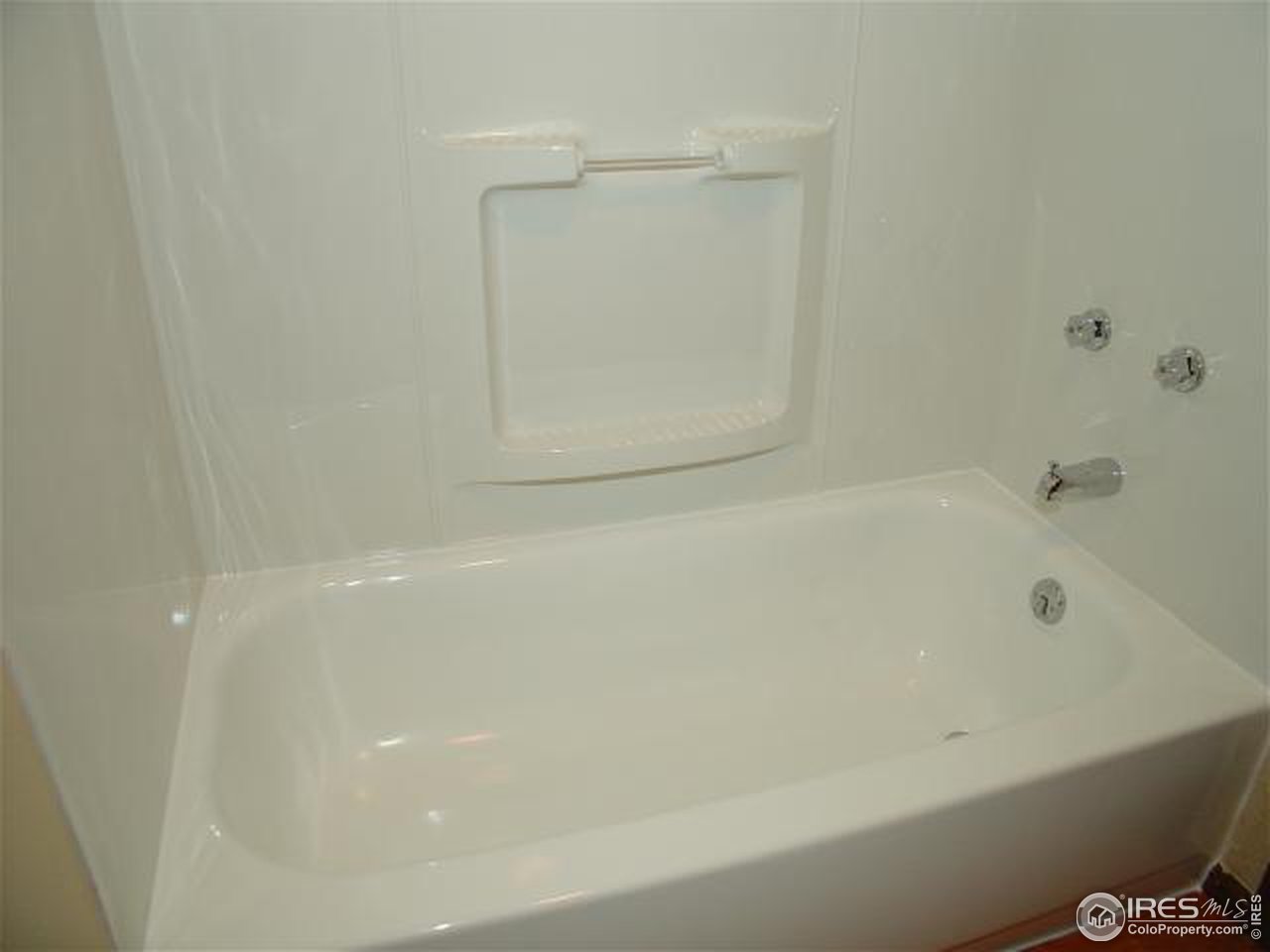 773 Sky Trail Road Boulder, CO 80302 - Photo 14 of 18 a bathroom with a bathtub