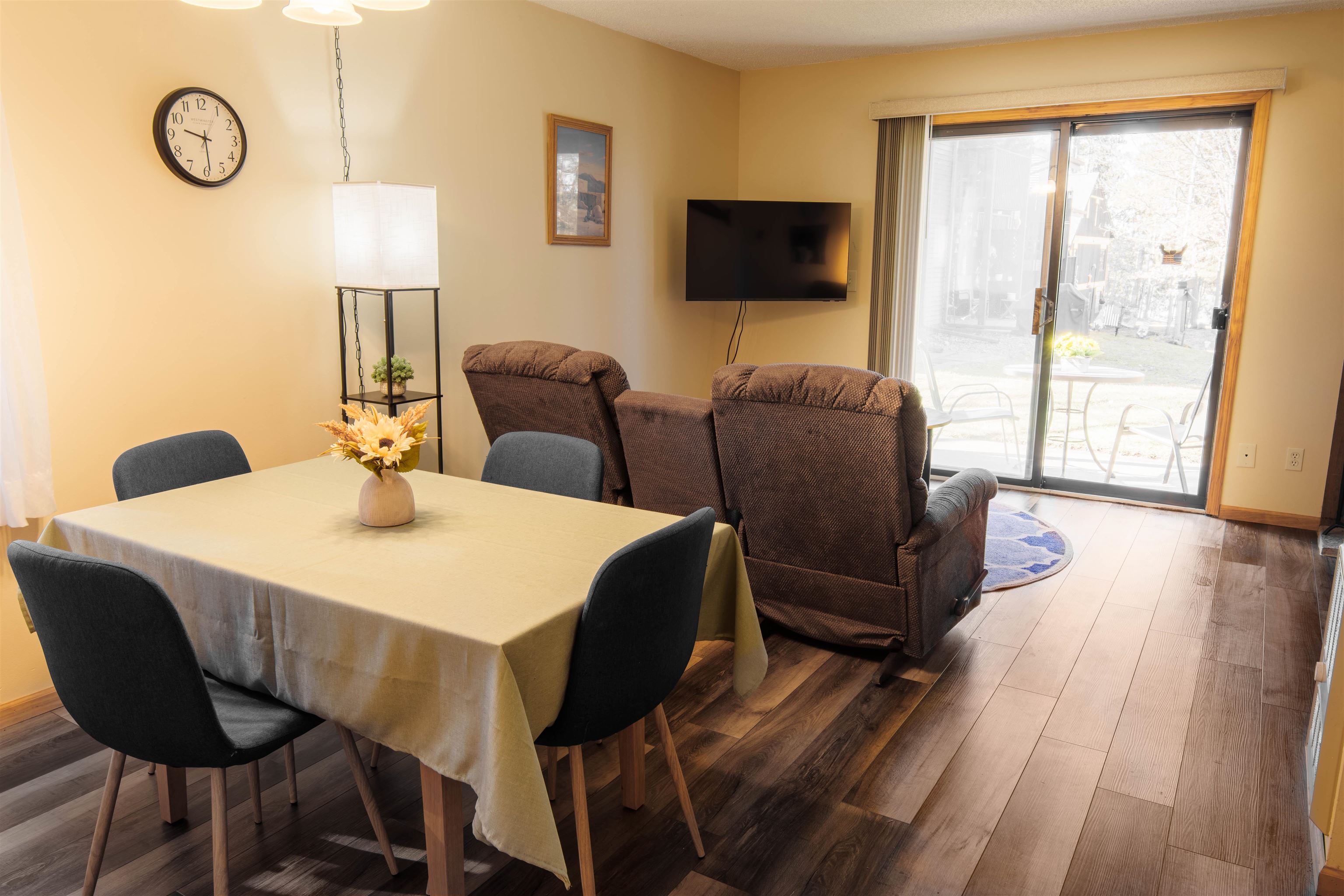 819 1/2 Cedar Street, Unit 1 Wisconsin Dells, WI 53965 - Photo 12 of 63