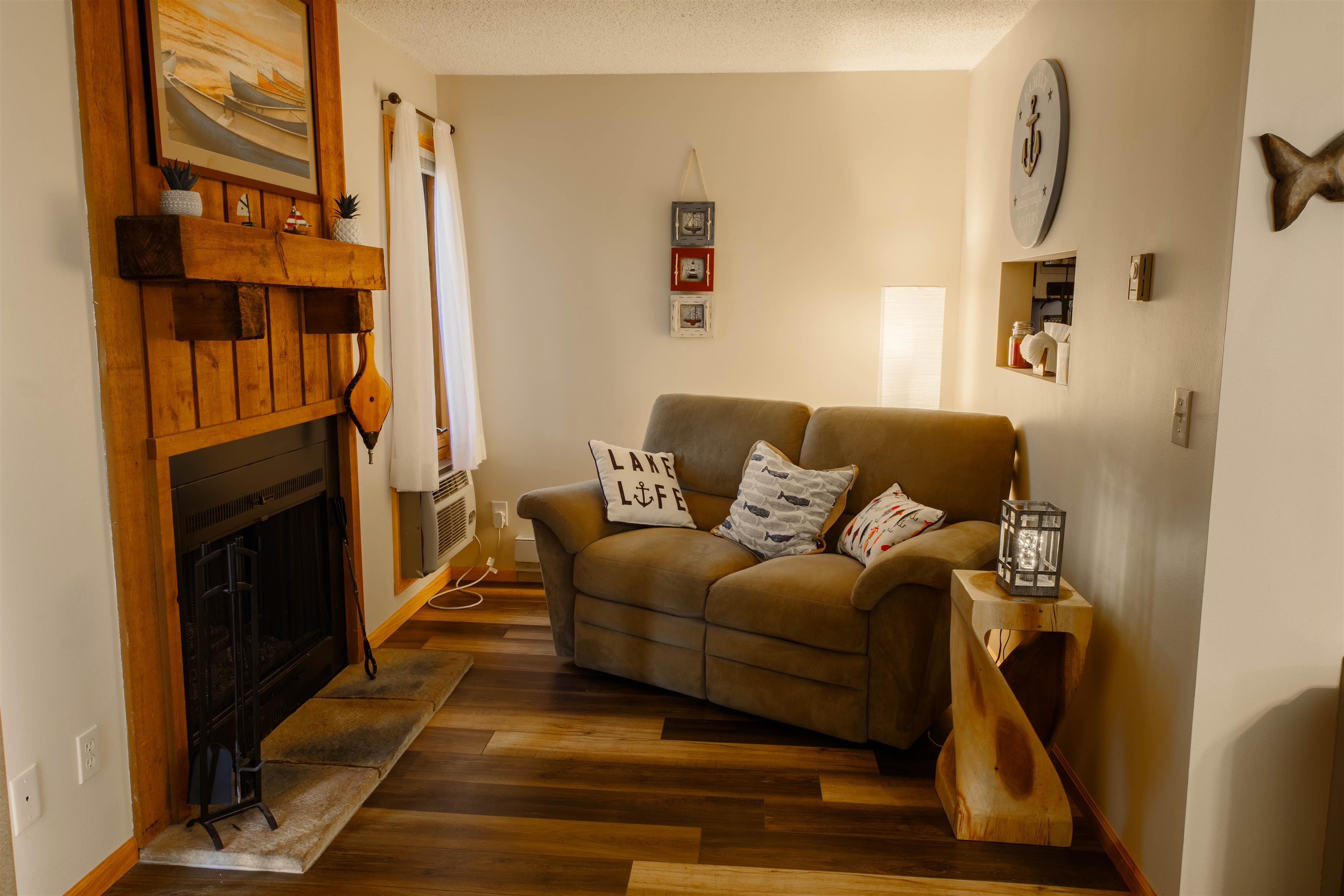 819 1/2 Cedar Street, Unit 1 Wisconsin Dells, WI 53965 - Photo 4 of 63