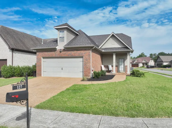 $444,900 | 127 England Place, Hendersonville, TN 37075