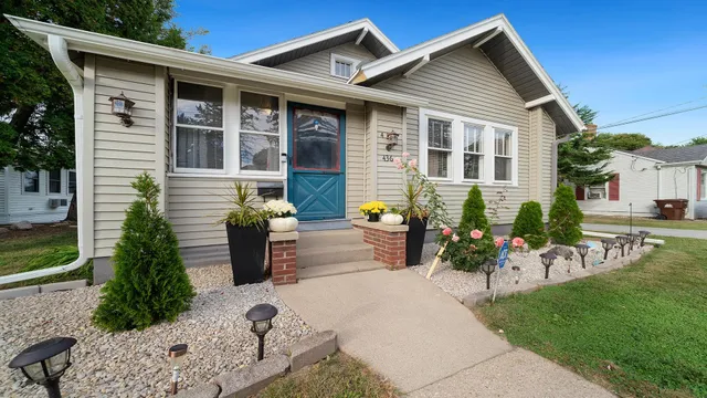 $128,500 | 436 West Garfield Street, Freeport, IL 61032