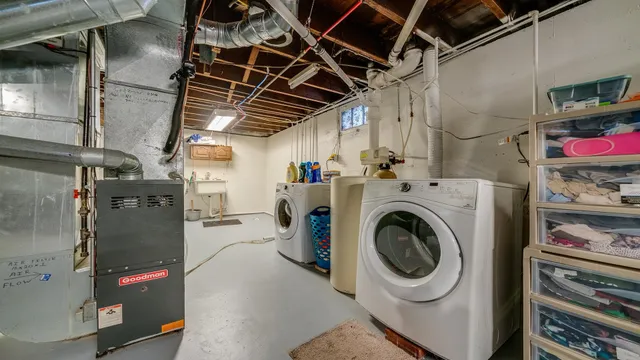 $128,500 | 436 West Garfield Street, Freeport, IL 61032