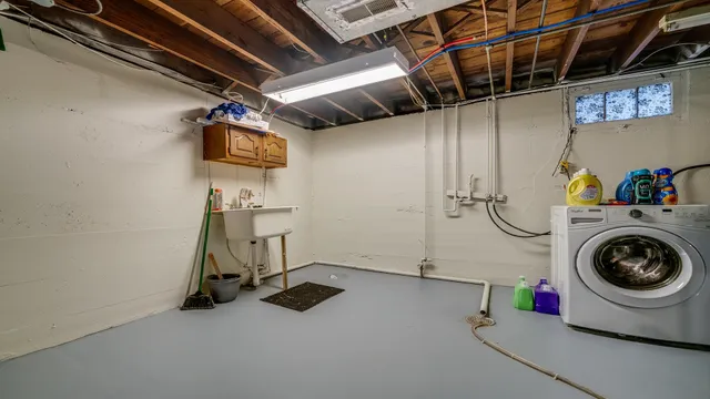 $128,500 | 436 West Garfield Street, Freeport, IL 61032