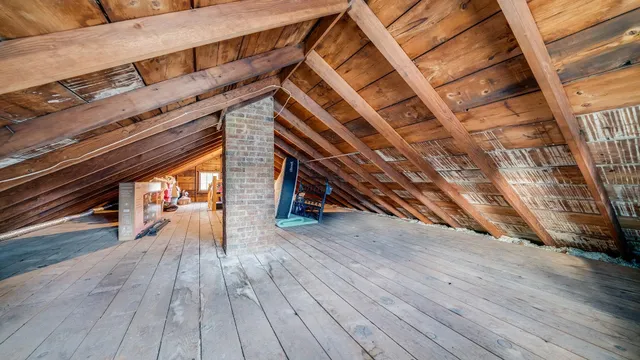 $128,500 | 436 West Garfield Street, Freeport, IL 61032