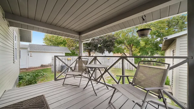 $128,500 | 436 West Garfield Street, Freeport, IL 61032