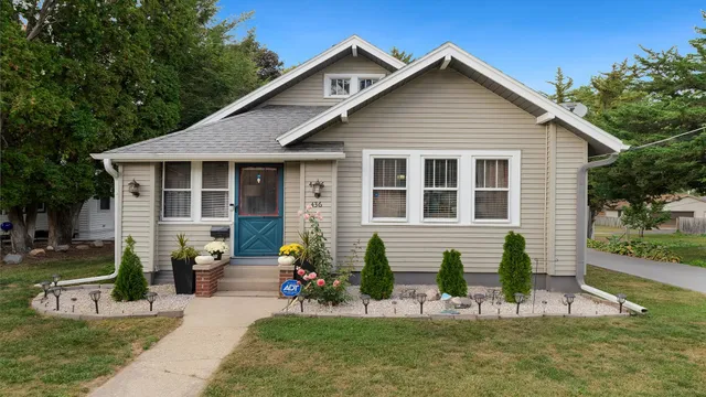 $128,500 | 436 West Garfield Street, Freeport, IL 61032