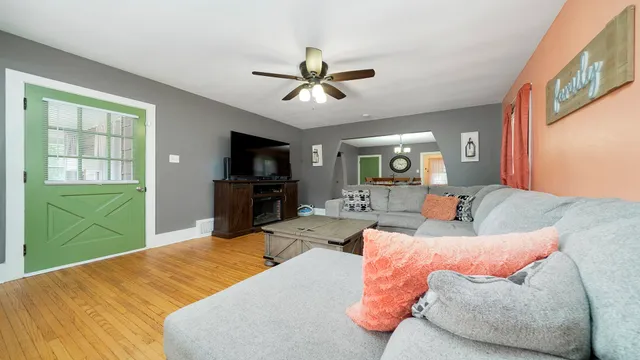 $128,500 | 436 West Garfield Street, Freeport, IL 61032