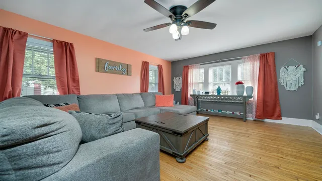 $128,500 | 436 West Garfield Street, Freeport, IL 61032