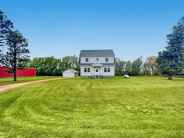 $250,000 | 893 150th Avenue, Slayton, MN 56172