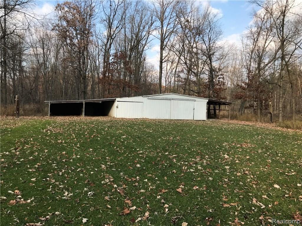 570 North Kellogg Road Howell, MI 48843 - Photo 35 of 40