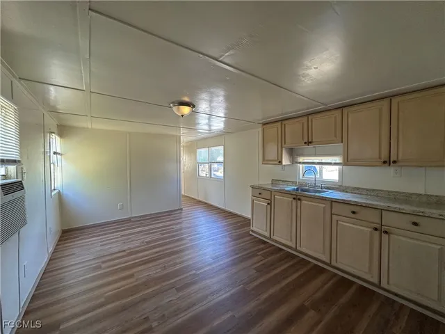 $895 | 7849 Suncoast Drive, North Fort Myers, FL 33917