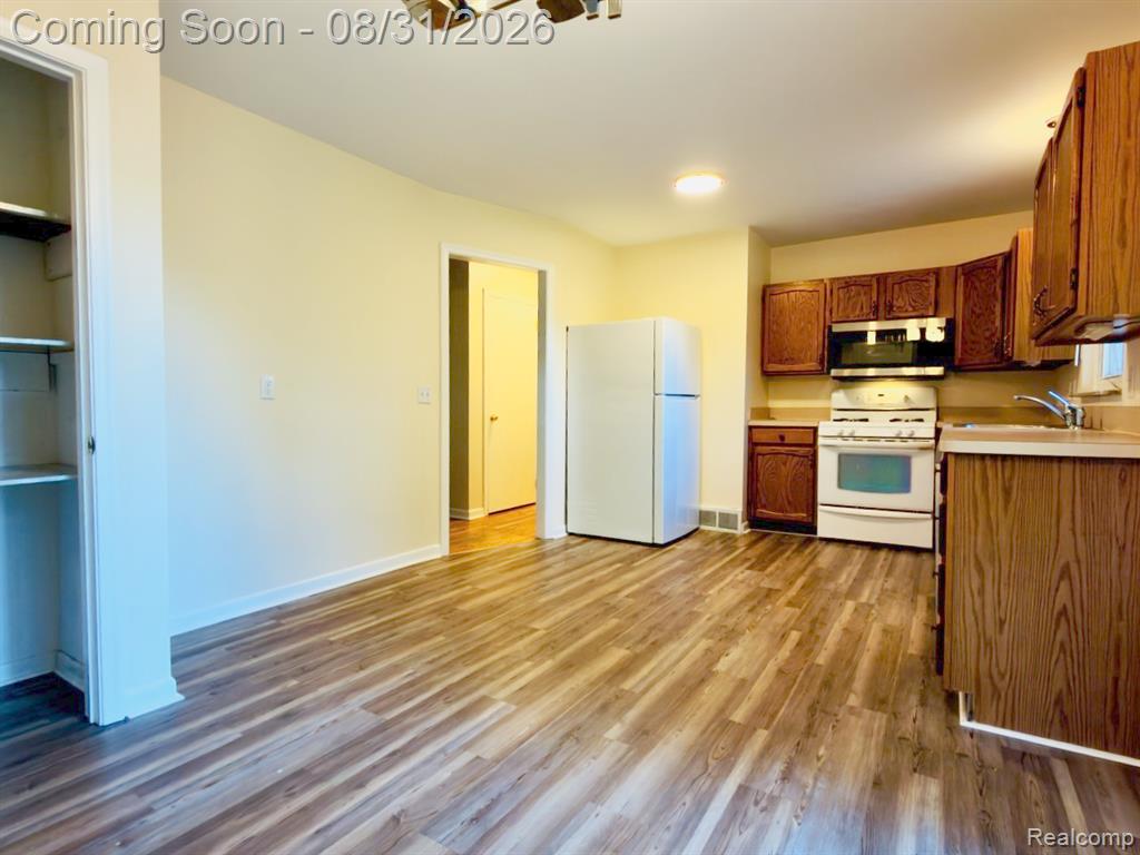 24750 Taft Road Novi, MI 48375 - Photo 10 of 33 Gallery Image 10
