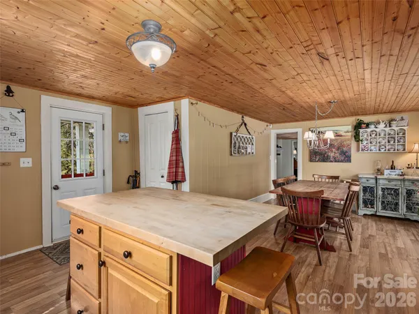 $492,500 | 608 Evans Road, Canton, NC 28716