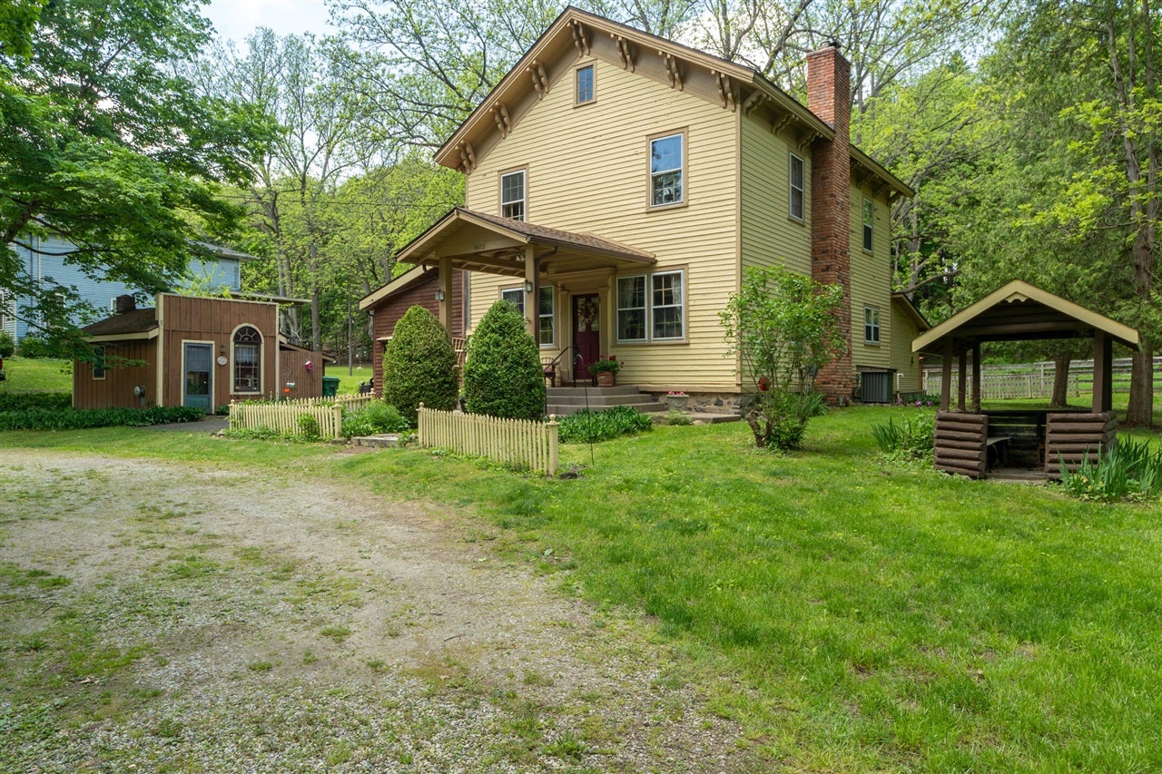 8425 Parshallville Road Fenton, MI 48430 - Photo 1 of 49 Gallery Image 1