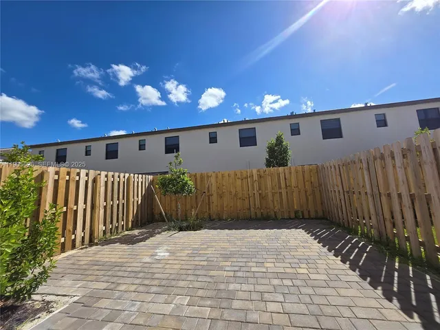 $2,600 | 12884 Southwest 232nd Lane, Unit 12884, Homestead, FL 33032