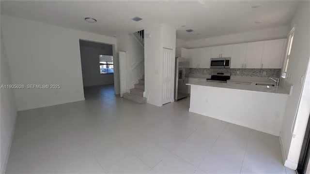 $2,600 | 12884 Southwest 232nd Lane, Unit 12884, Homestead, FL 33032