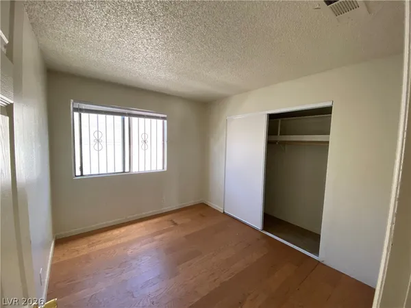 $1,000 | 4300 North Lamont Street, Unit 260, Las Vegas, NV 89115