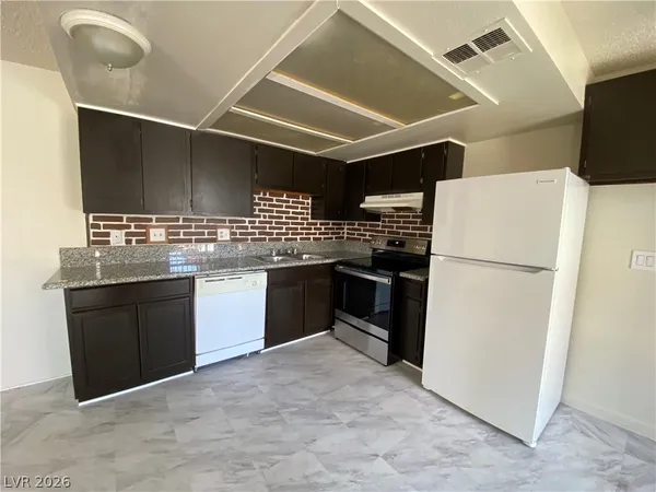 $1,000 | 4300 North Lamont Street, Unit 260, Las Vegas, NV 89115