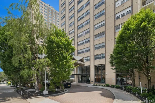 $369,000 | 102-30 66th Road, Unit 14A | Birchwood Towers