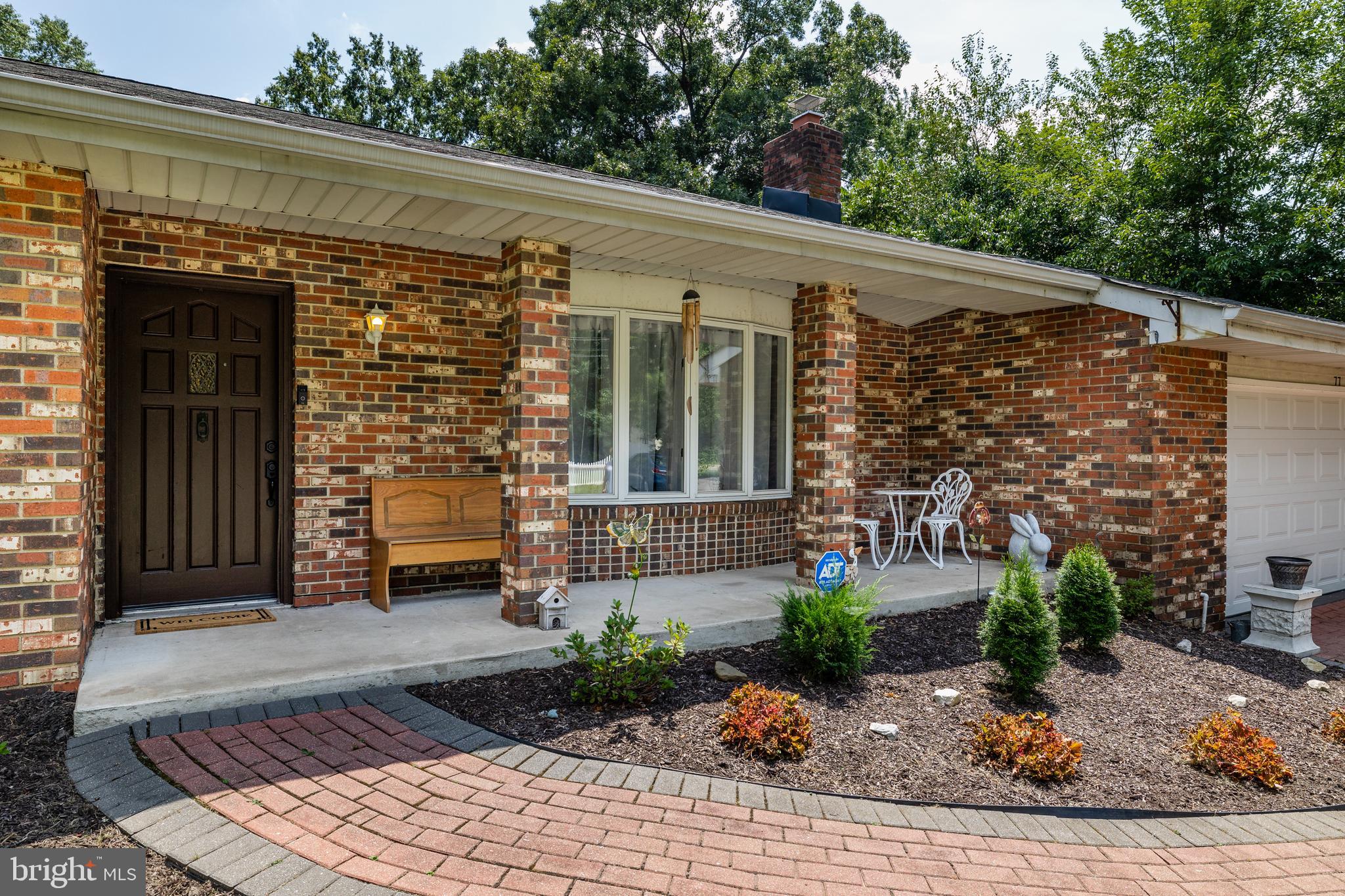 77 Taunton Road Medford, NJ 08055 - Photo 2 of 28 Welcoming front porch