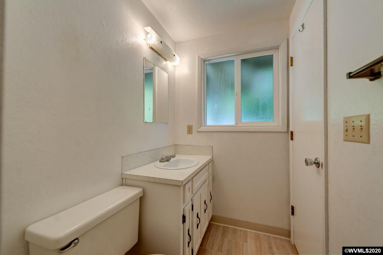 1355 Southwest Maple Street Dallas, OR 97338 - Photo 28 of 30